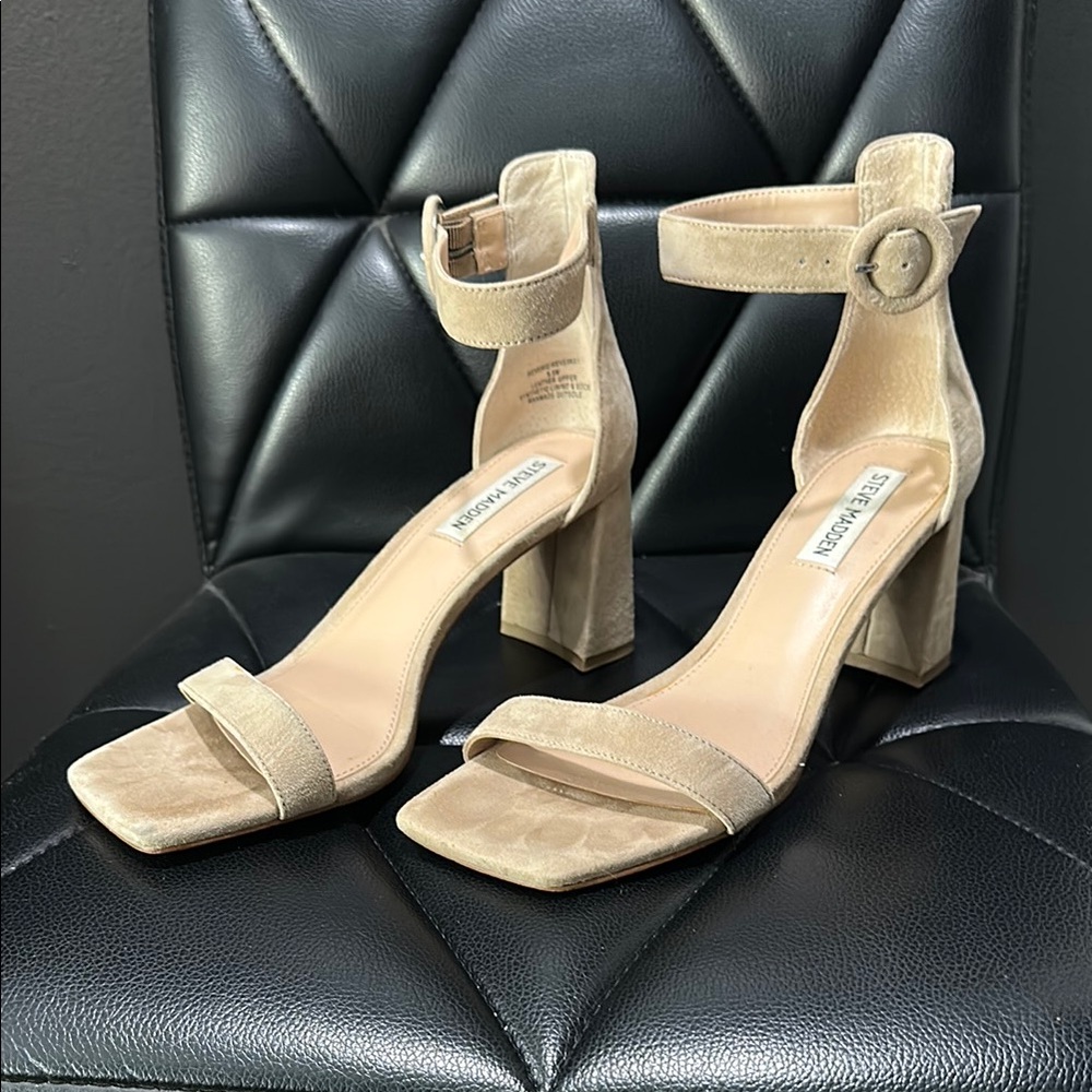 Steve Madden Tan Block Heel Sandals